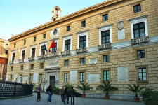 File:Palermo-Palazzo-Pretorio-bjs2007-01.jpg