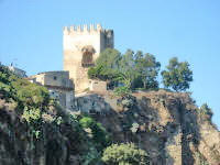 castello di Brolo