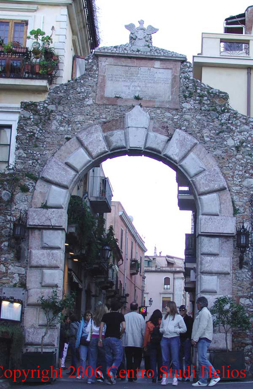 porta_messina1