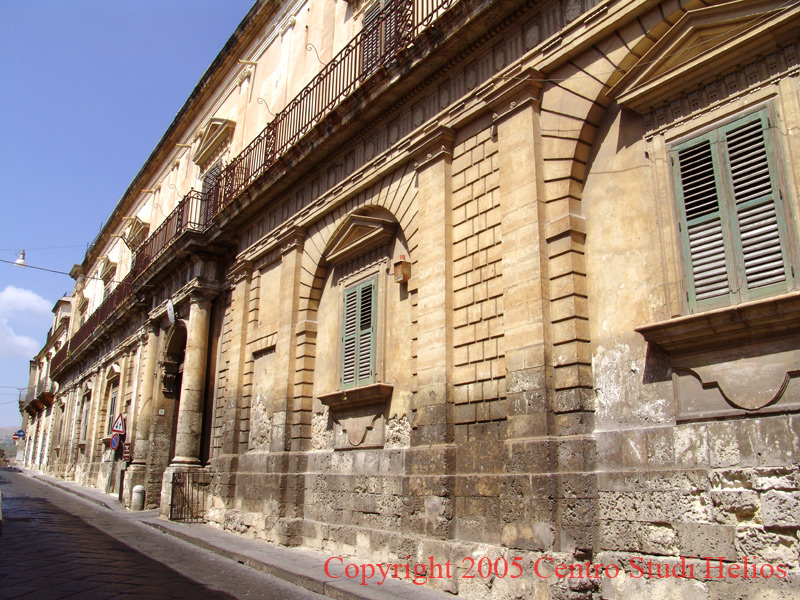 palazzocastelluccio1