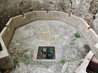 Latrina Ottagonale